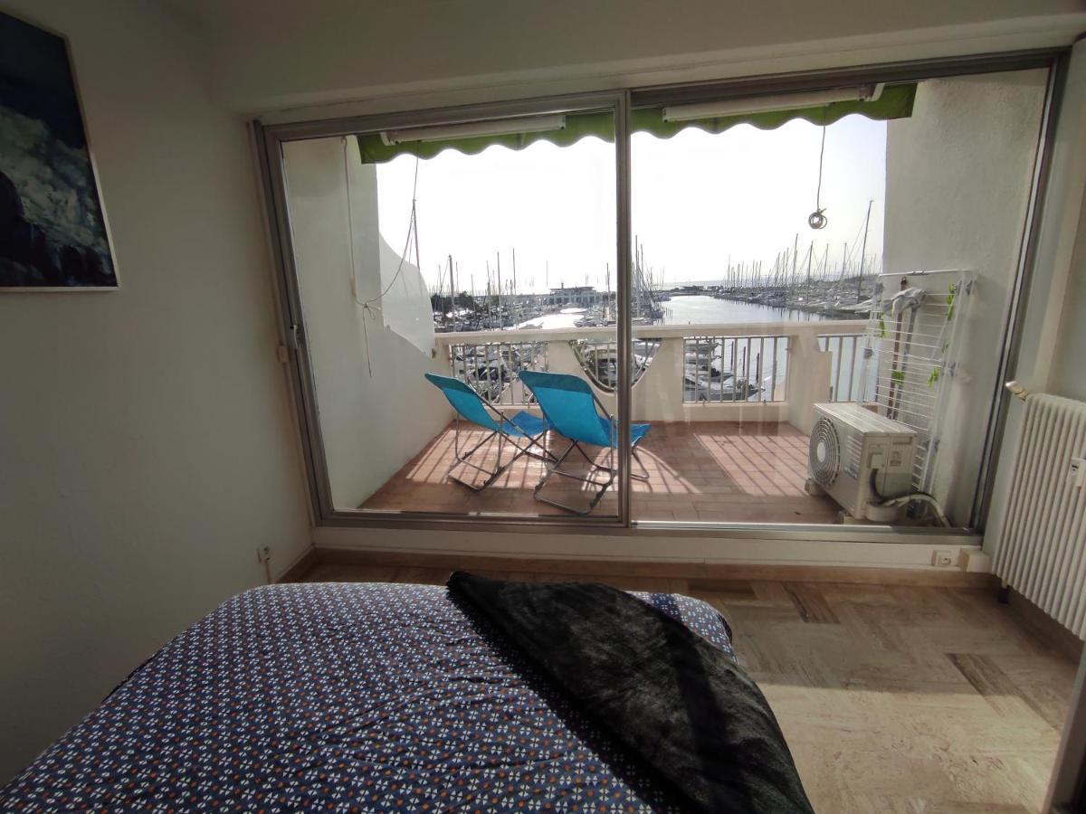 Classe 3 Etoiles - Magnifique Vue Sur Le Port - Wifi Et Clim 라그랑모트 외부 사진